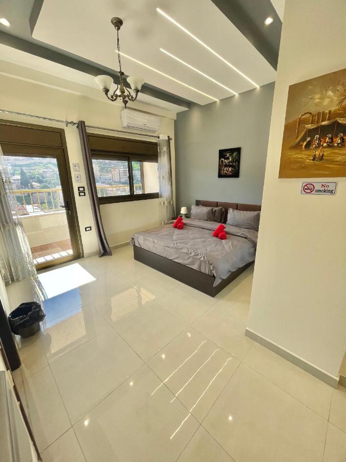 Villa Mira Guesthouse 2 - Downtown Central Amman - Al Diyrih ภายนอก รูปภาพ